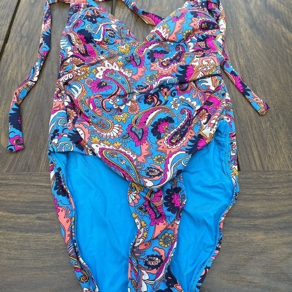 Lucky Brand women’s bathing suit Poolside Charm One-Piece Multi M multi paisley - Picture 2 of 6